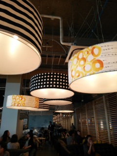 IKEA�y���������I�܂����C�Ȏ���������🎵�����āA����������R�����`�`���B