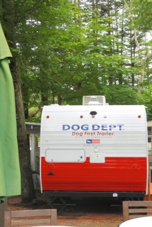 �����ɂ�DOG�@DEPT�@���邯��